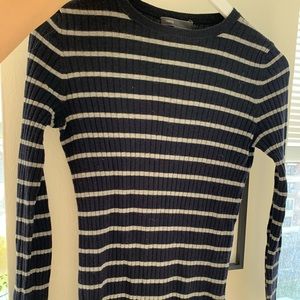 Vince light sweater